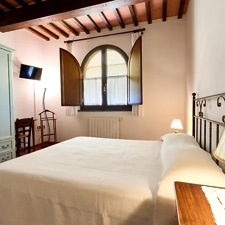 Affittacamere Collebrunacchi Ristorante *